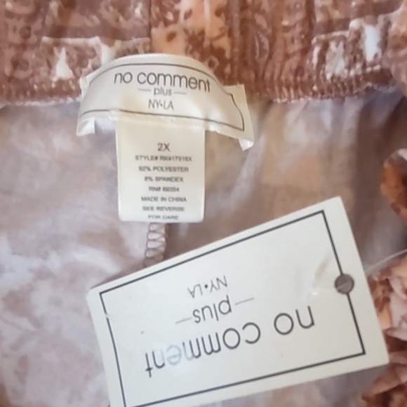 NWT No Comment Multi-Color Floral Paperbag Style Shorts Women's SZ 2X - Picture 3 of 3